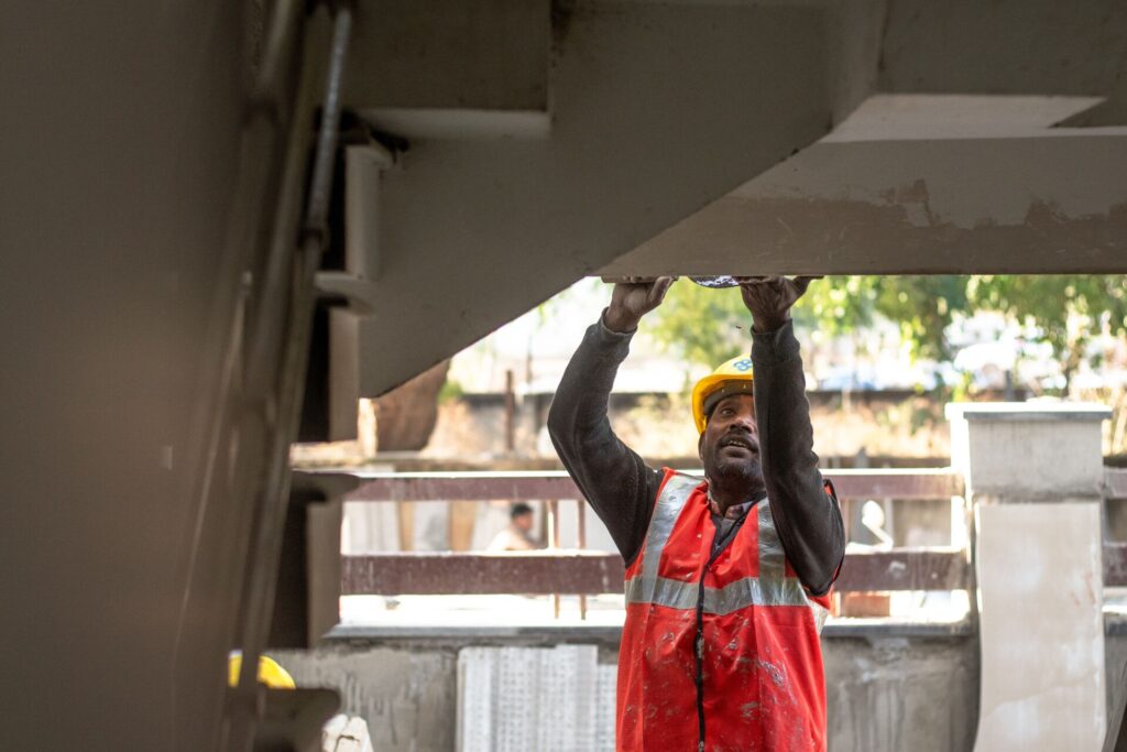 Obra de cobertura e telhado pela Navegante Construções