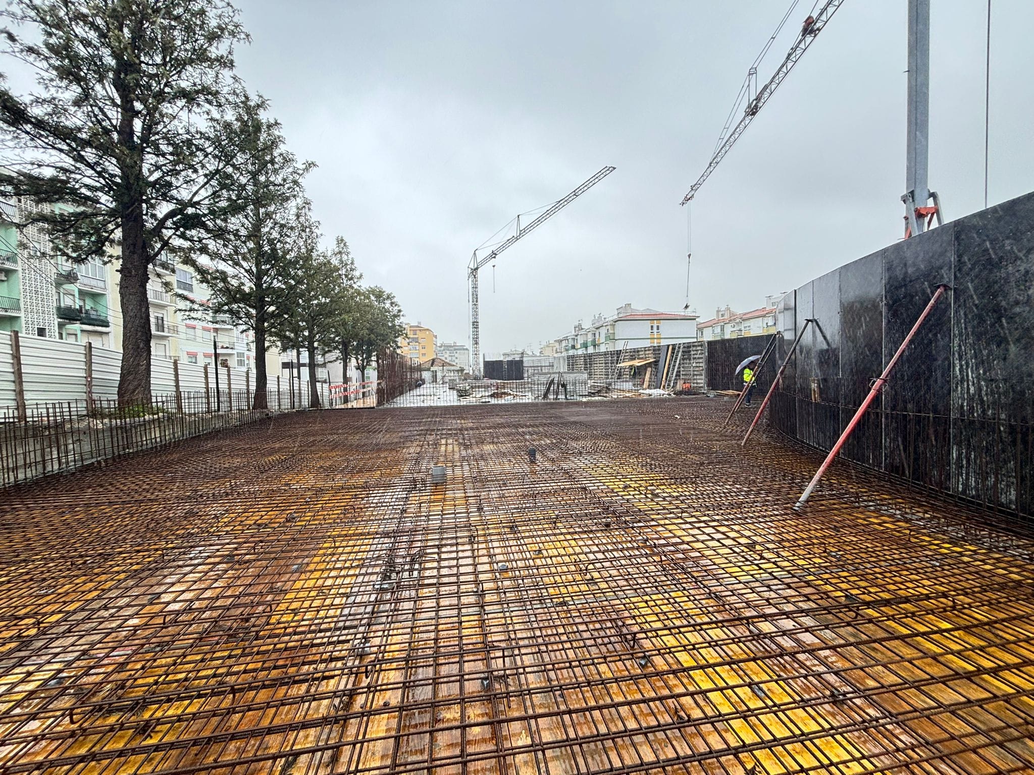 Fundações em construção civil com armaduras de aço — Navegante Construções